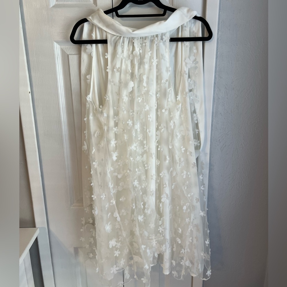 Entro White Dress Butterfly Applique
